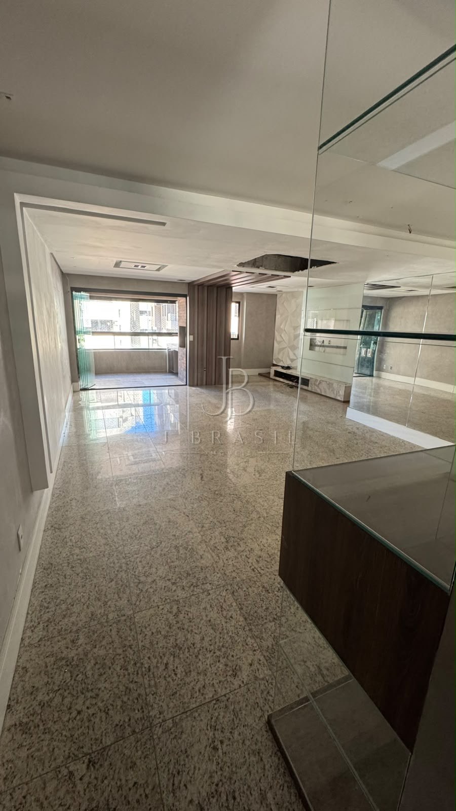 EDF ZILDETE BRITO - Apartamento à venda em Ponta Verde, Maceió